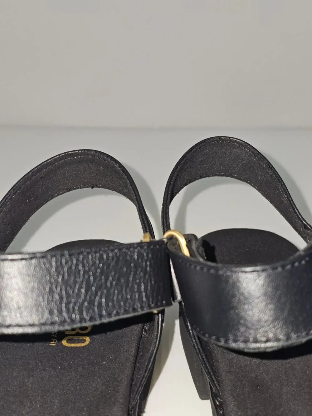 Munro Knox Sandal Womens 9.5 Black Leather Chunky Lug Sole Platform Comfort